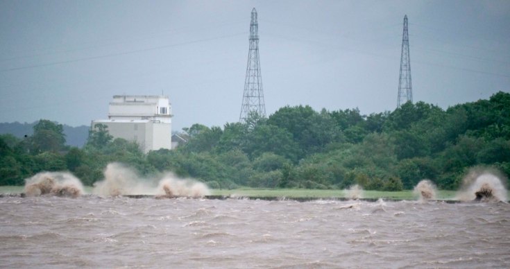 Severn summer storm, MJMcGill 8 June 2012